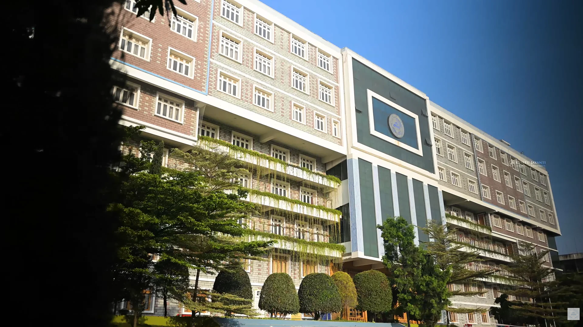 Leadership Excellence Academy for Development Services
